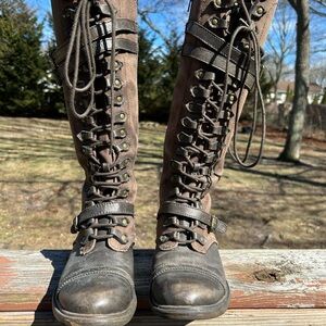 Kick Azz Brown Lace-Up Women's Boots!